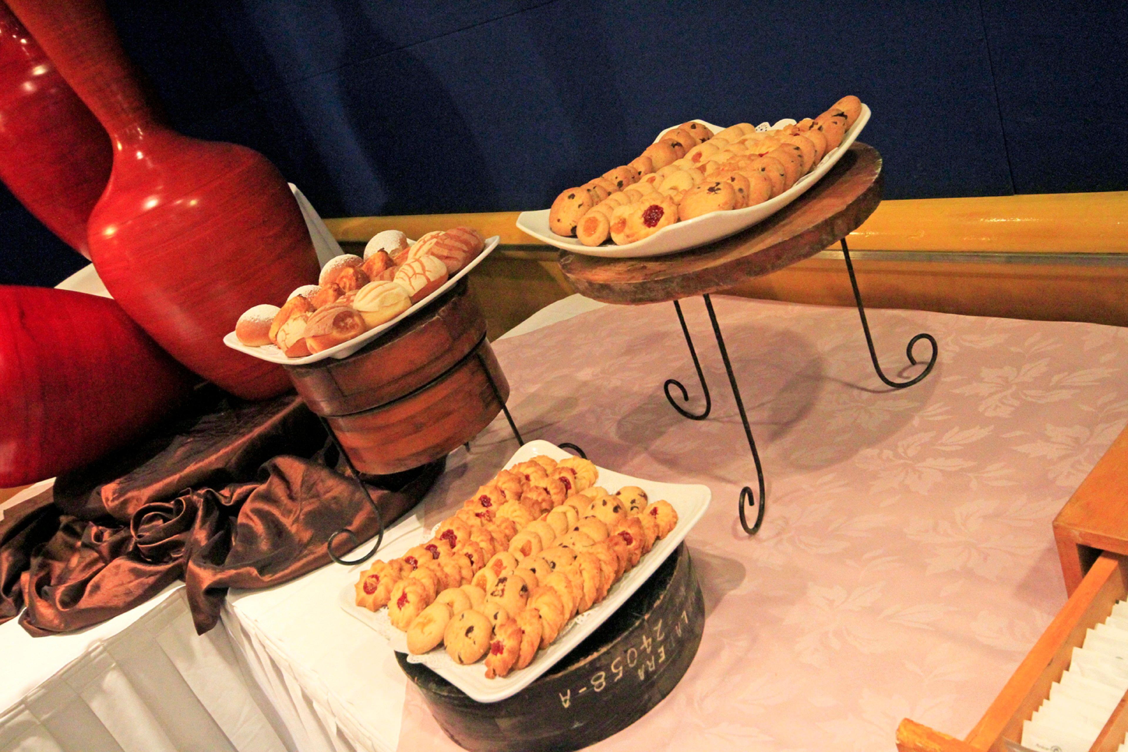 Holiday Inn Monterrey-Parque Fundidora By Ihg Eksteriør bilde A selection of canapés