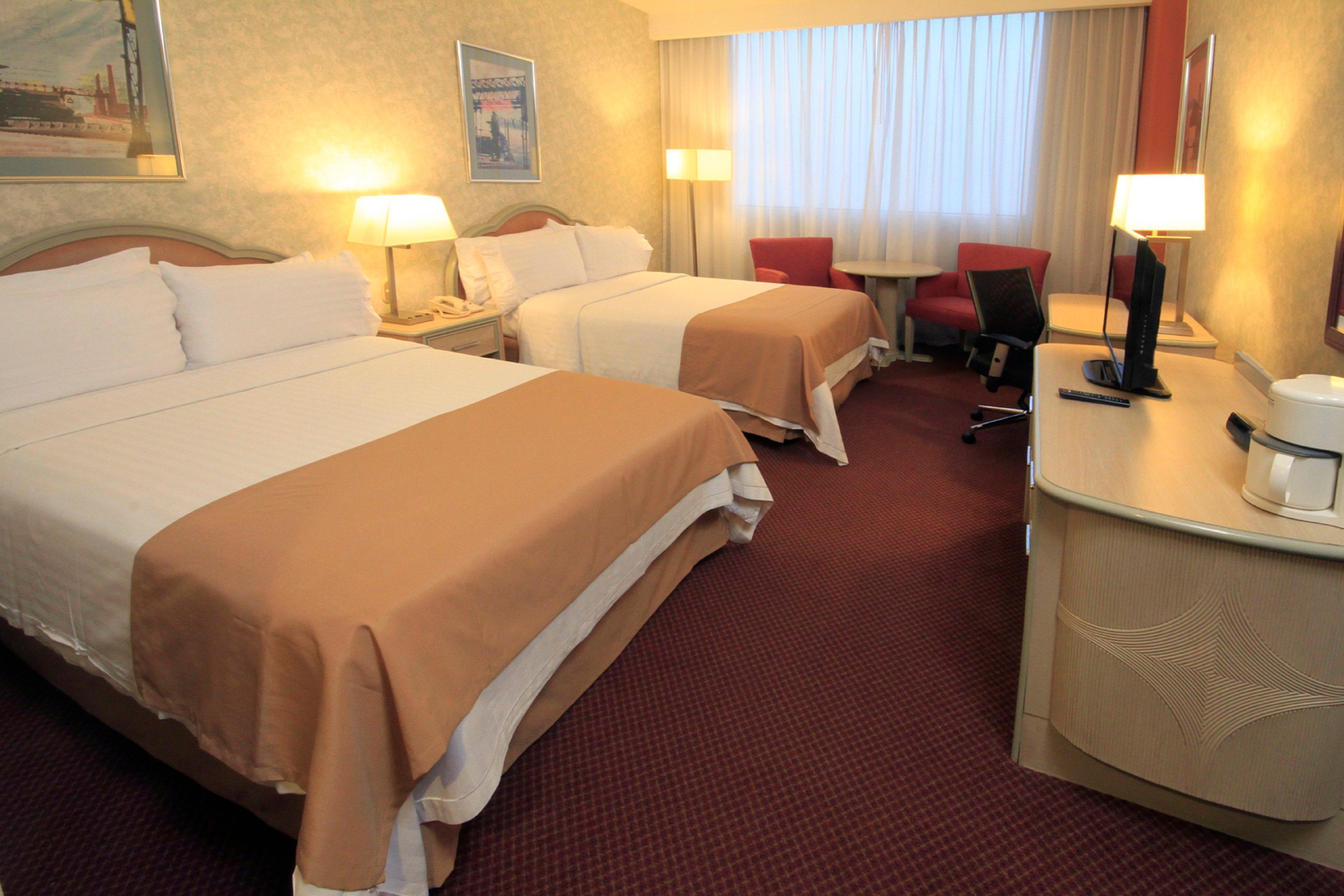 Holiday Inn Monterrey-Parque Fundidora By Ihg Eksteriør bilde A typical guest room at the Holiday Inn